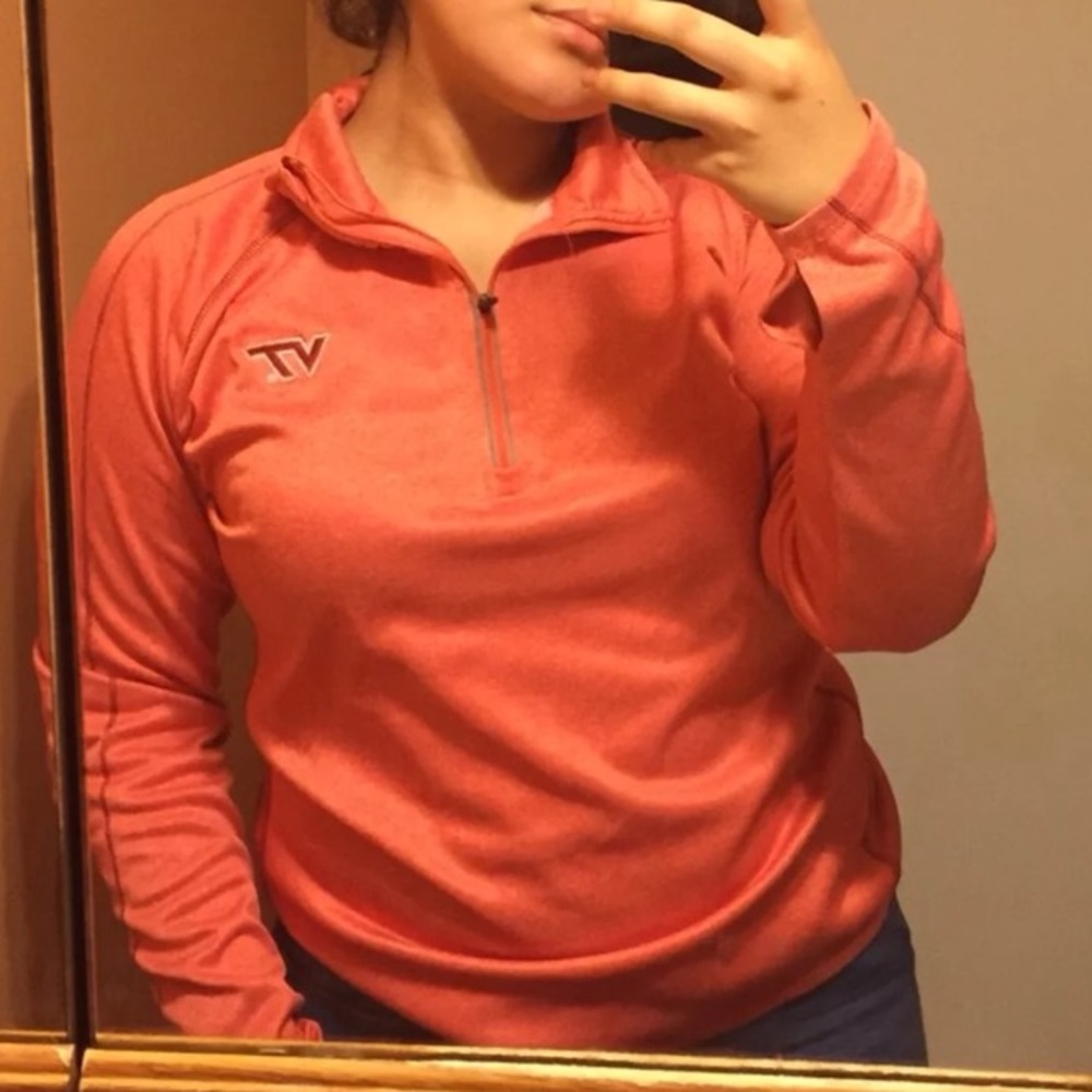 cute coral sweater💕